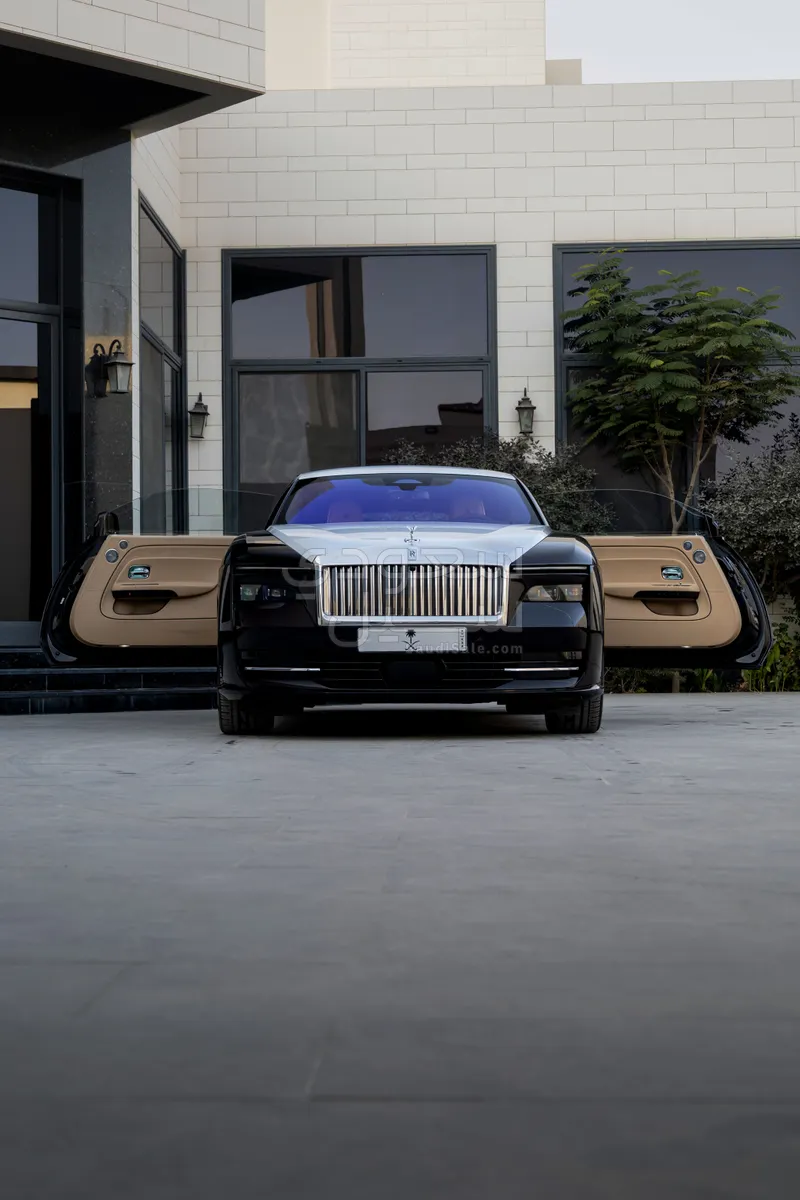 2025 رولز رويس سبيكتر