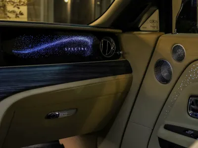 2025 رولز رويس سبيكتر