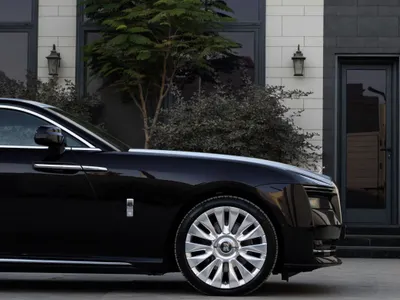 2025 رولز رويس سبيكتر