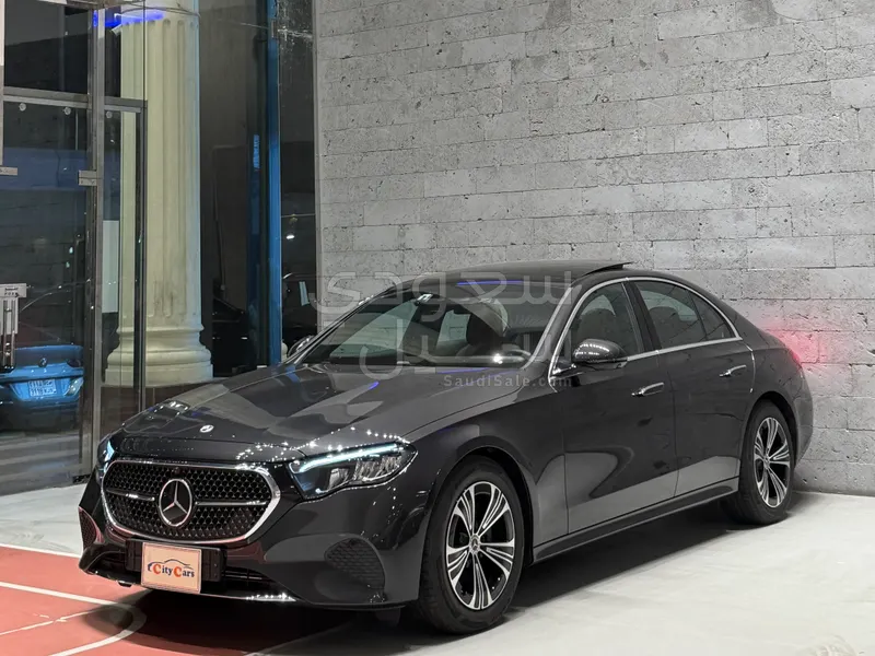 2025 مرسيدس - بنز إي 200