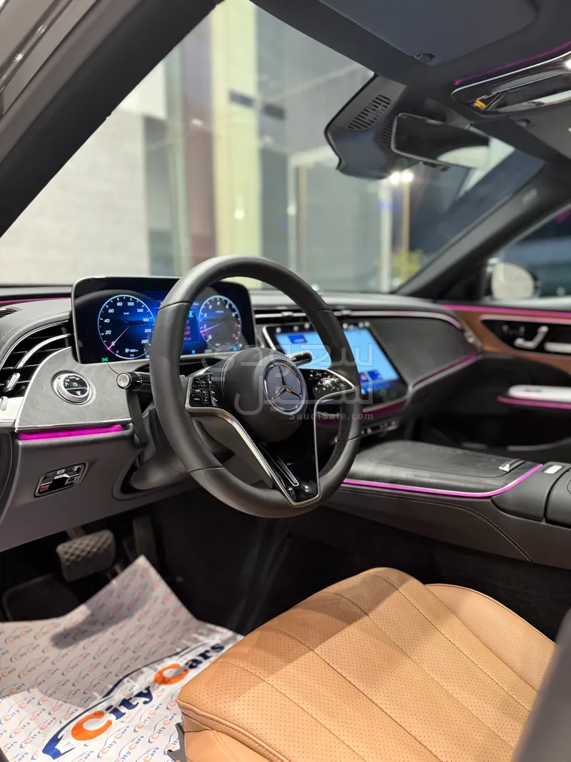 2025 مرسيدس - بنز إي 200