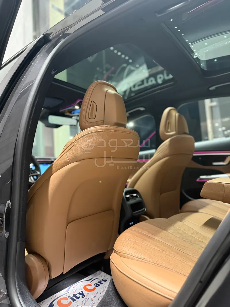 2025 مرسيدس - بنز إي 200