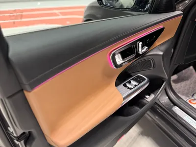 2025 مرسيدس - بنز إي 200