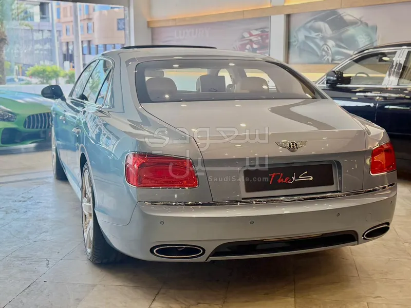 2014 بنتلي كونتيننتل فلاينج سبير مولينر