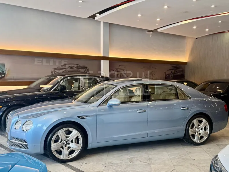 2014 بنتلي كونتيننتل فلاينج سبير مولينر