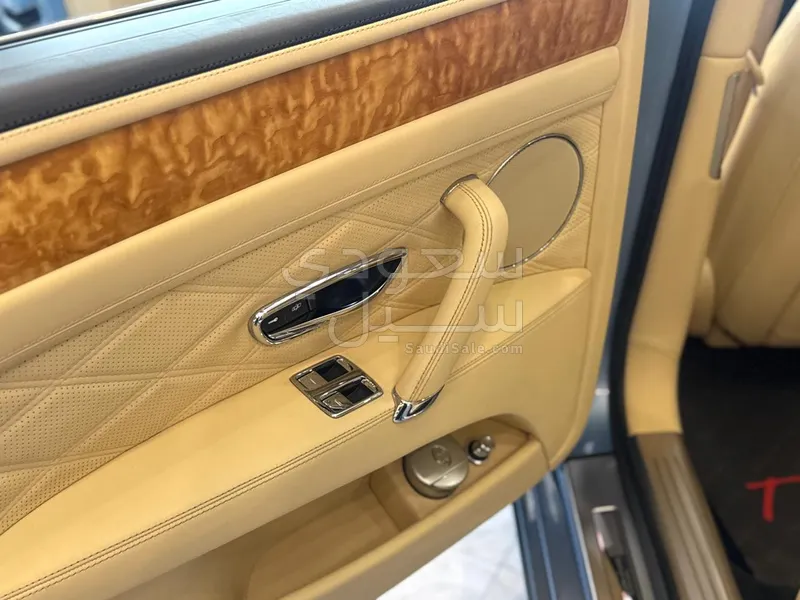 2014 بنتلي كونتيننتل فلاينج سبير مولينر