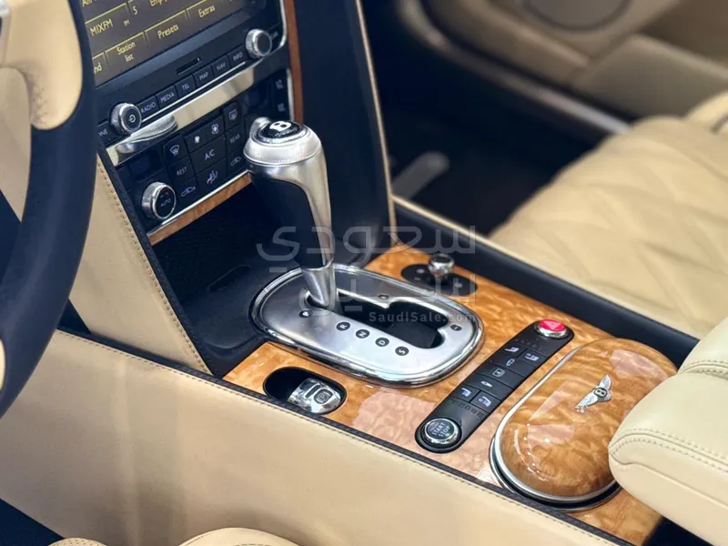 2014 بنتلي كونتيننتل فلاينج سبير مولينر