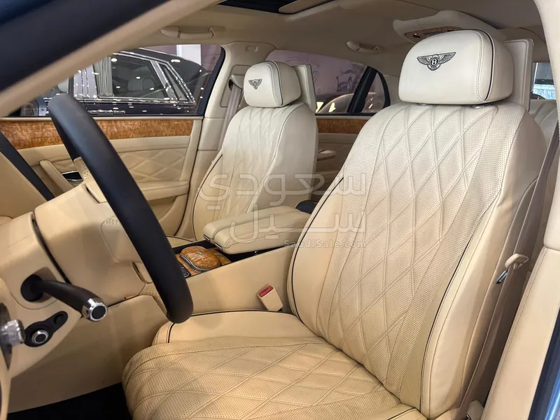 2014 بنتلي كونتيننتل فلاينج سبير مولينر