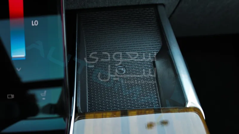 2025 كاديلاك اسكاليد سبورت