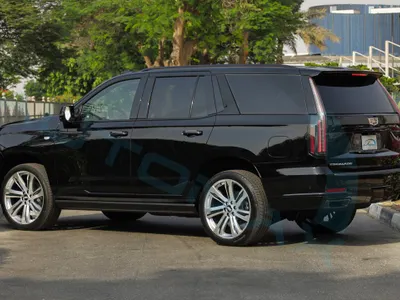 2025 كاديلاك اسكاليد سبورت