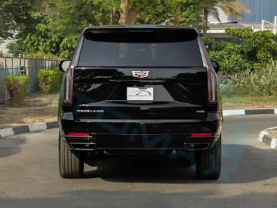 2025 كاديلاك اسكاليد سبورت