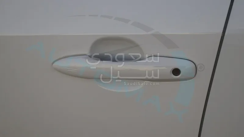 2025 تويوتا كورولا