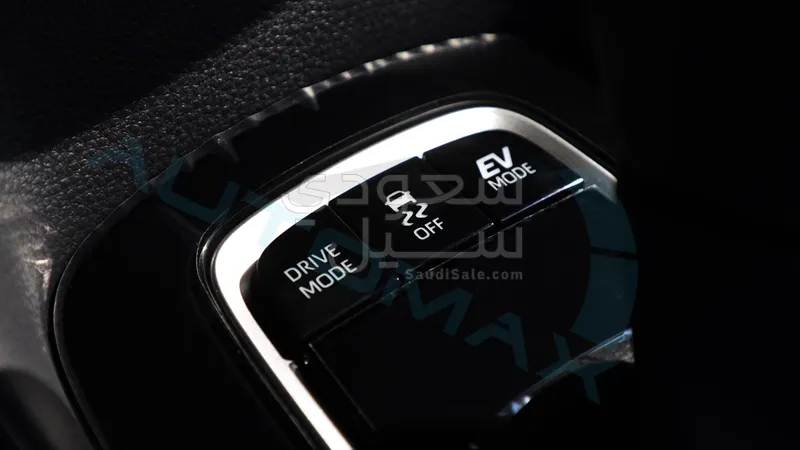 2025 تويوتا كورولا