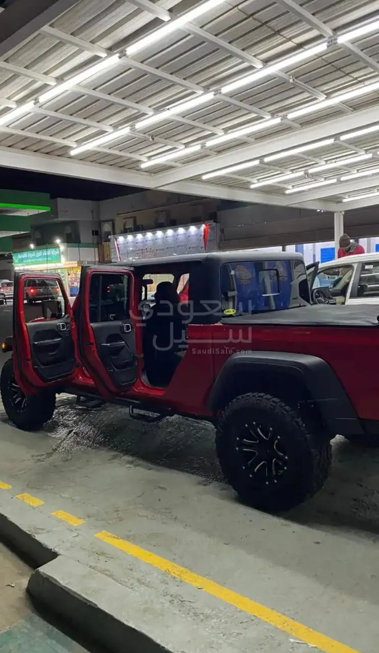 2020 جييب جلادياتور سبورت