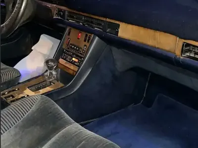 1985 مرسيدس - بنز إس إي إل 500