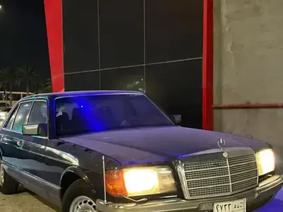 1985 مرسيدس - بنز إس إي إل 500