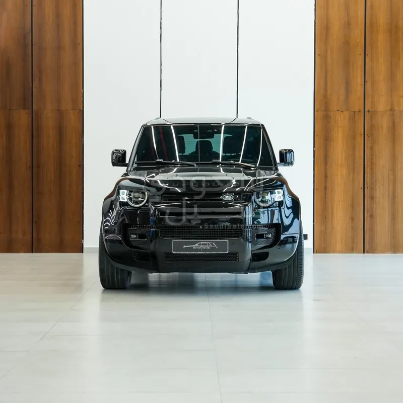2022 لاند روفر ديفيندر 90