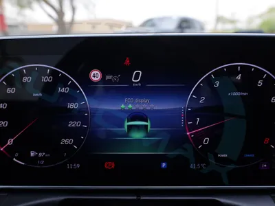 2026 مرسيدس - بنز سي إل إي 200