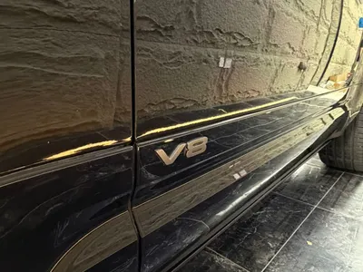 2023 لاند روفر ديفيندر 90