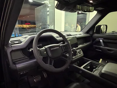 2023 لاند روفر ديفيندر 90