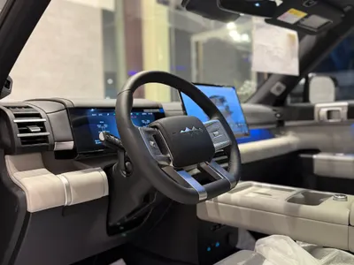 2025 بي واي دي ليوبارد 8