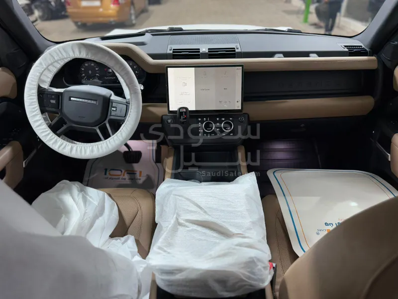 2026 لاند روفر ديفيندر اكس داينمك