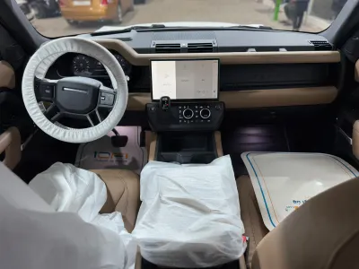 2026 لاند روفر ديفيندر اكس داينمك