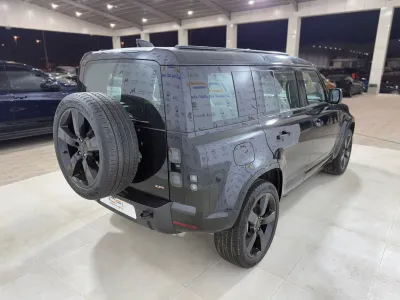 2026 لاند روفر ديفيندر اكس داينمك