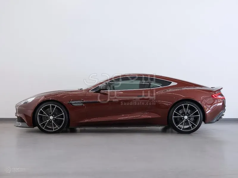 2013 استون مارتن فانكويش