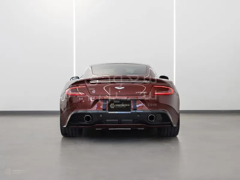 2013 استون مارتن فانكويش