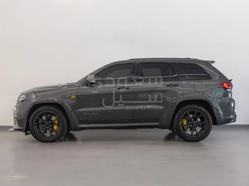 2021 جييب جراند شيروكي تراك هوك