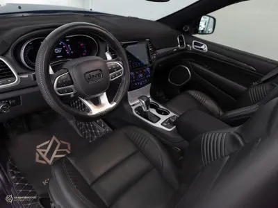 2021 جييب جراند شيروكي تراك هوك