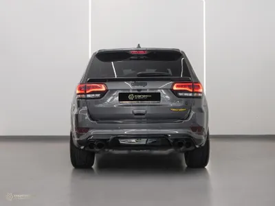 2021 جييب جراند شيروكي تراك هوك