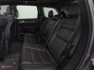 2021 جييب جراند شيروكي تراك هوك