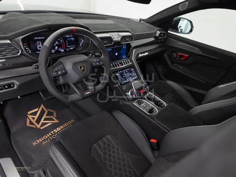 2024 لمبرجيني اوروس بيرفورمانتي