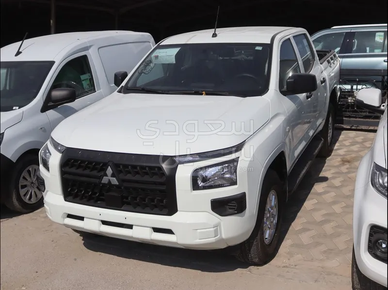 2024 متسوبيشي ال 200