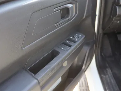 2024 متسوبيشي ال 200