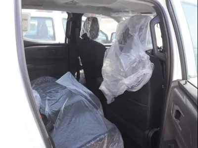 2024 متسوبيشي ال 200