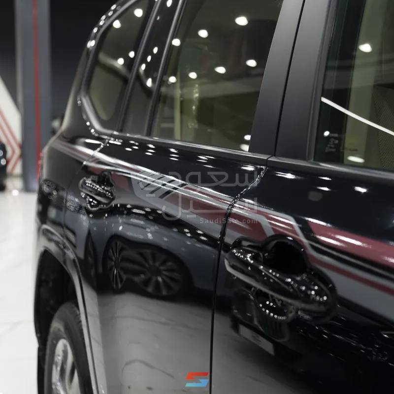 2025 تويوتا لاند كروزر جي اكس ار4