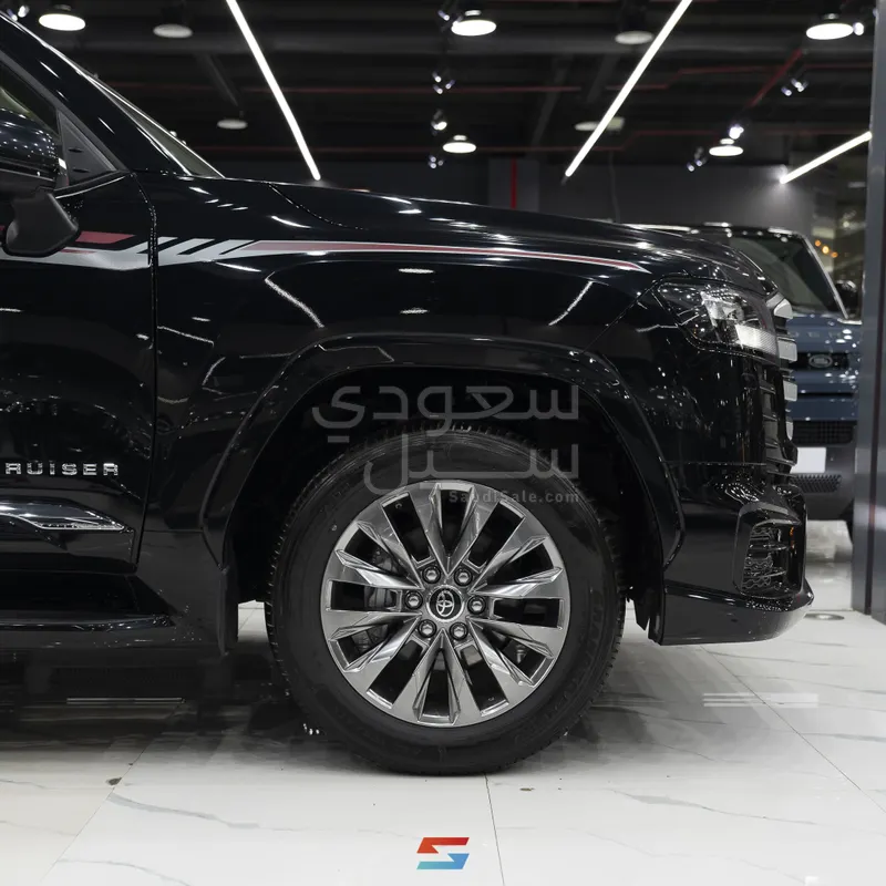 2025 تويوتا لاند كروزر جي اكس ار4