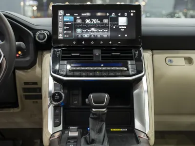 2025 تويوتا لاند كروزر جي اكس ار4