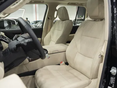 2025 تويوتا لاند كروزر جي اكس ار4