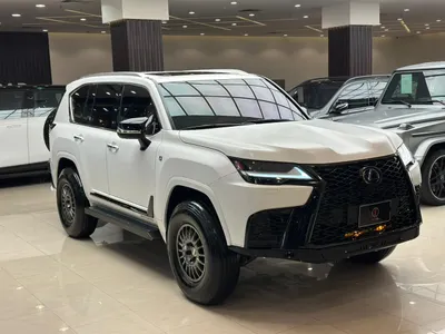 2024 لكزس إل إكس 600 إف