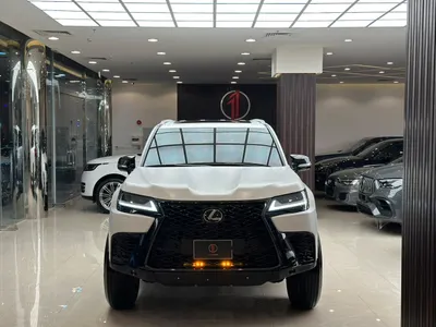 2024 لكزس إل إكس 600 إف