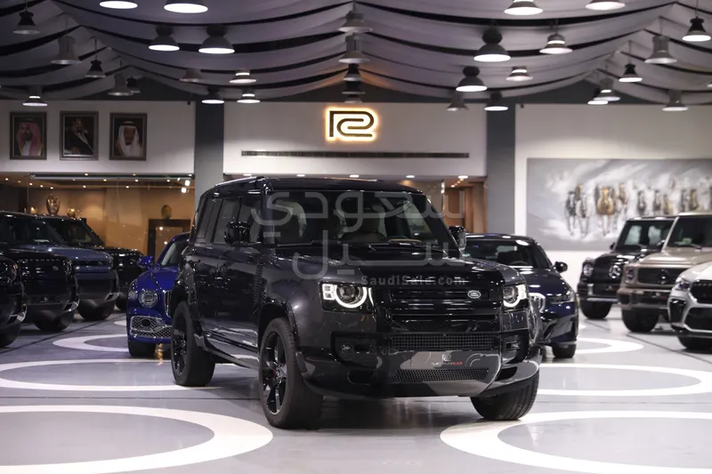 2025 لاند روفر ديفيندر اكس