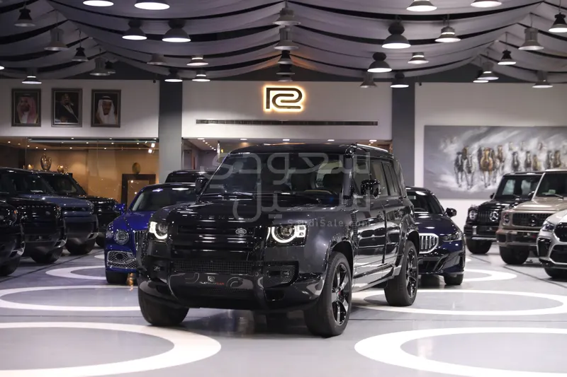 2025 لاند روفر ديفيندر اكس