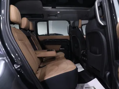 2025 لاند روفر ديفيندر اكس