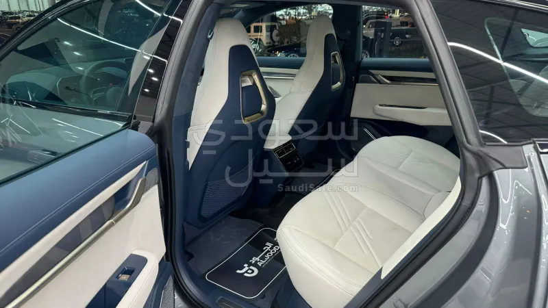 2024 جيلي ازكارا