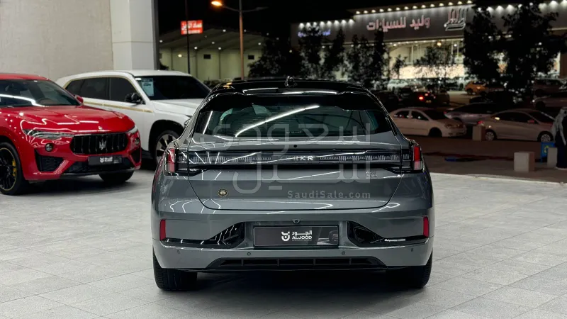 2024 جيلي ازكارا