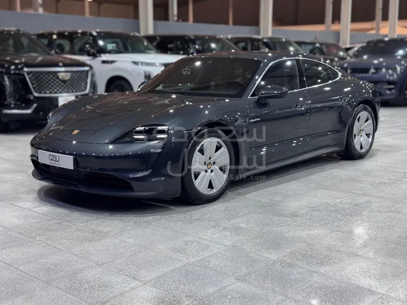 2023 بورش تايكان